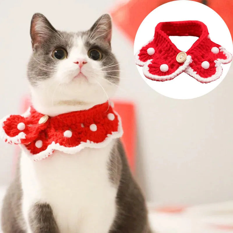 Wool knitted pet collar in milk cotton with cartoon pattern, shown in various sizes for cats, dogs, and rabbits