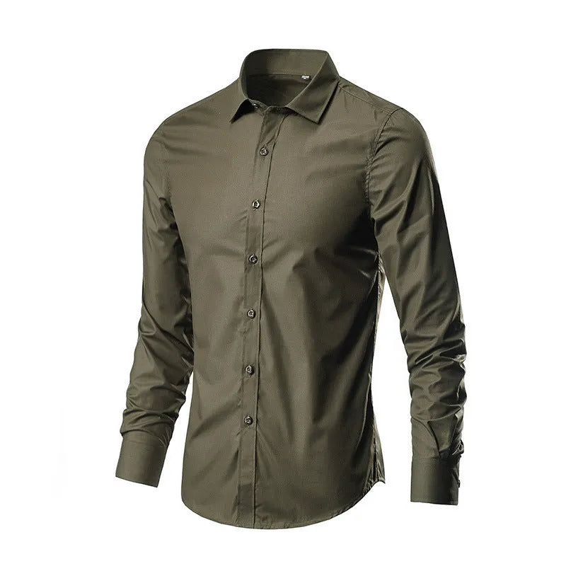 Man wearing a loose-fit light grey linen long-sleeve shirt, casual slim style.