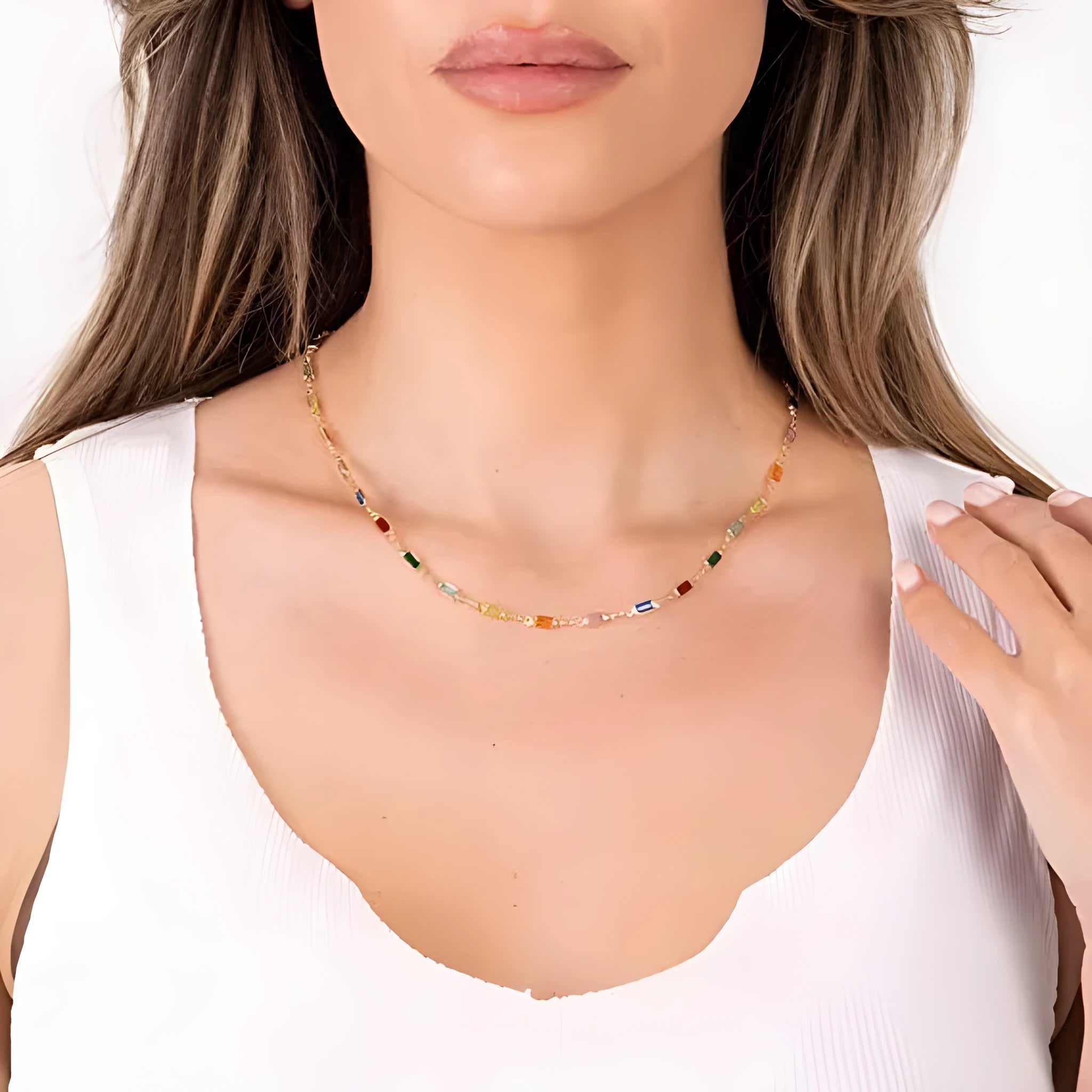 Ladies geometric crystal necklace with adjustable 41-50cm alloy chain and electroplated finish