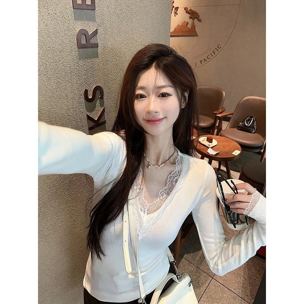 White V-neck Dralon lace stitching brushed long sleeve top for women, slim fit knitted polyester