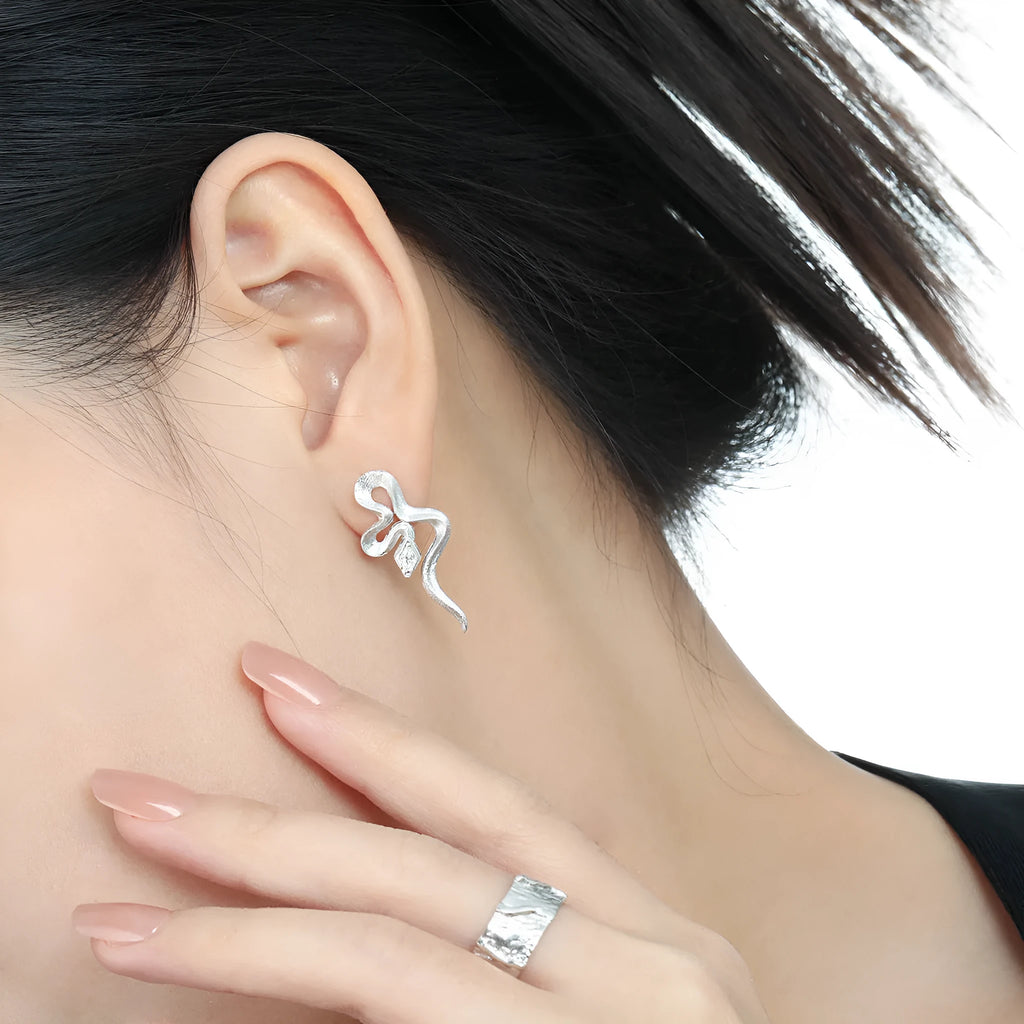 925 silver snake-shaped zircon stud earrings in white gold finish