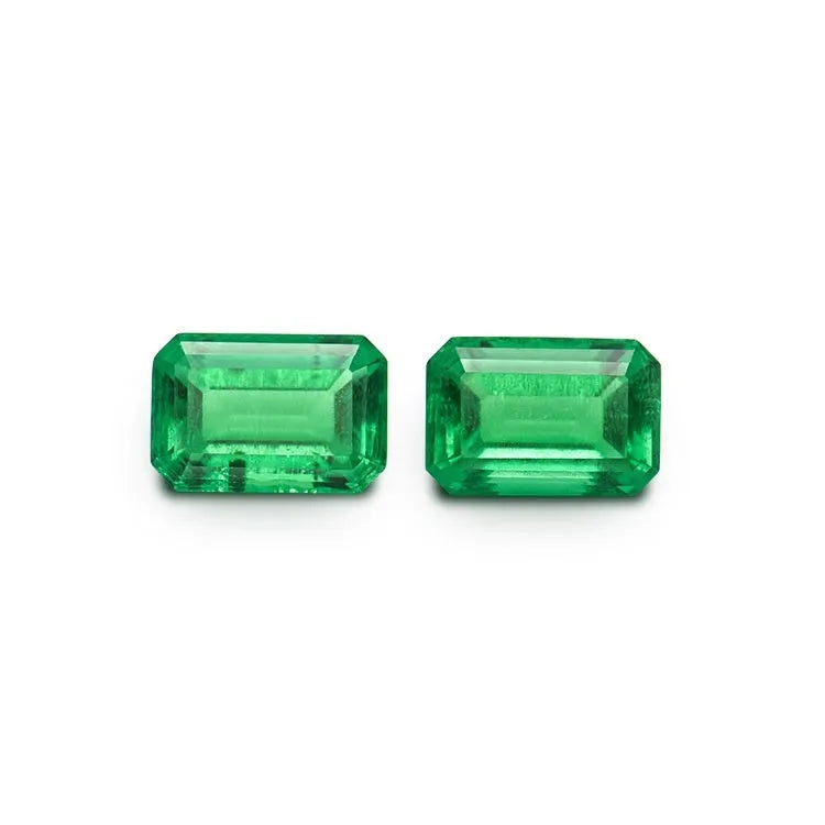 Cultivated emerald gemstone in Columbia green treasure colour showing round and grandmother cut sizes