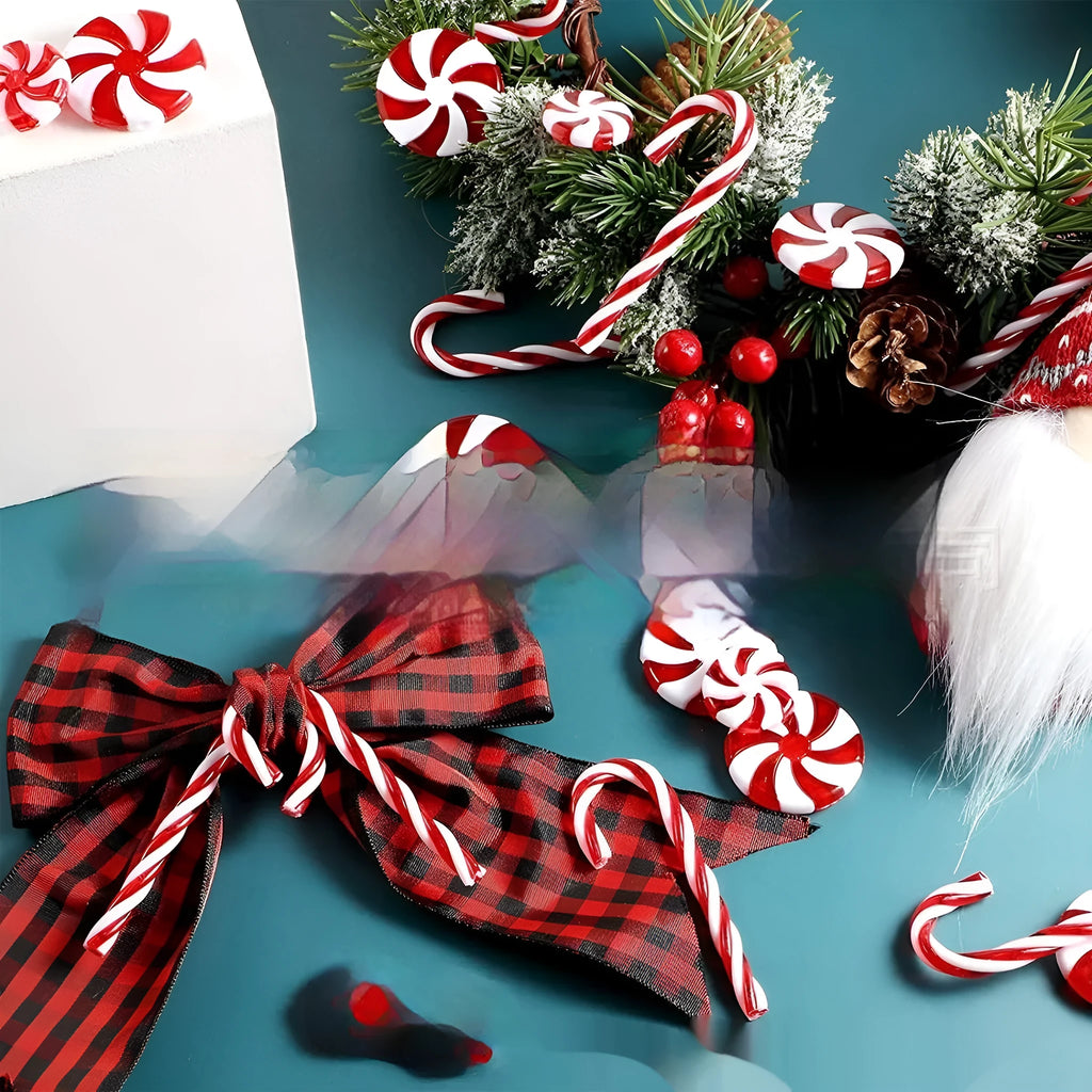 Floating stuffed vase Christmas decorations red suit 2-piece plastic cup set on table