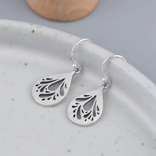 925 silver hollow water drop earrings with retro craft style and grinding finish