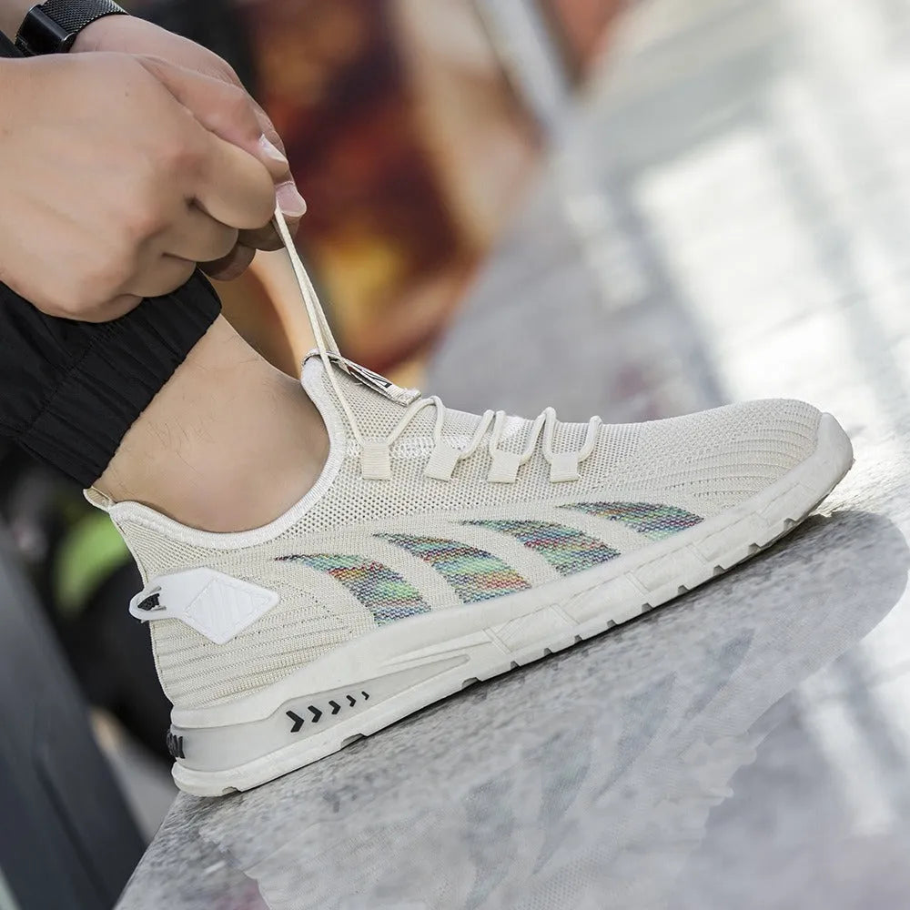 Summer mesh sneaker with striped pattern, low-top design, and injection moulded plastic sole