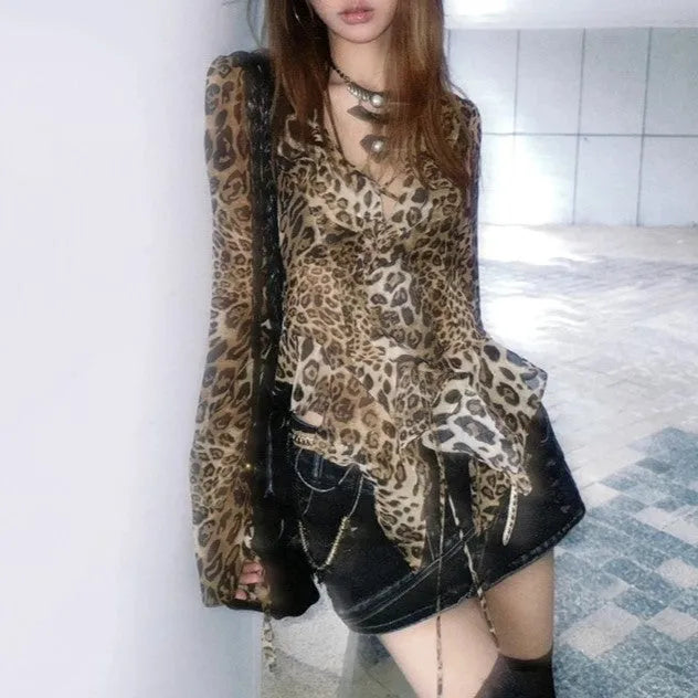 Women's retro leopard print V-neck long sleeve tie front slim fit polyester top in leopard print.