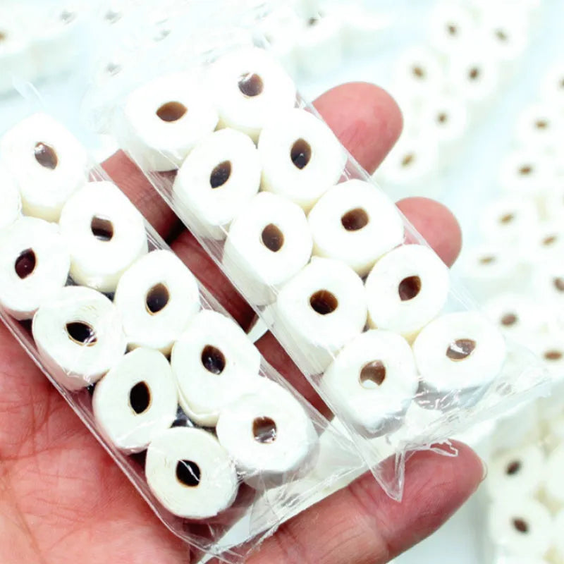 Miniature paper simulated tissue roll model measuring 30x15x80mm for children's dollhouse play