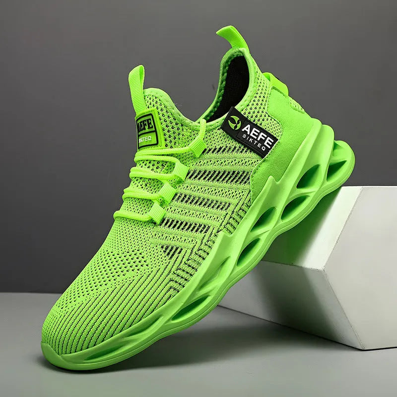 Men's black mesh casual running shoes with cross straps and round toe on a white background