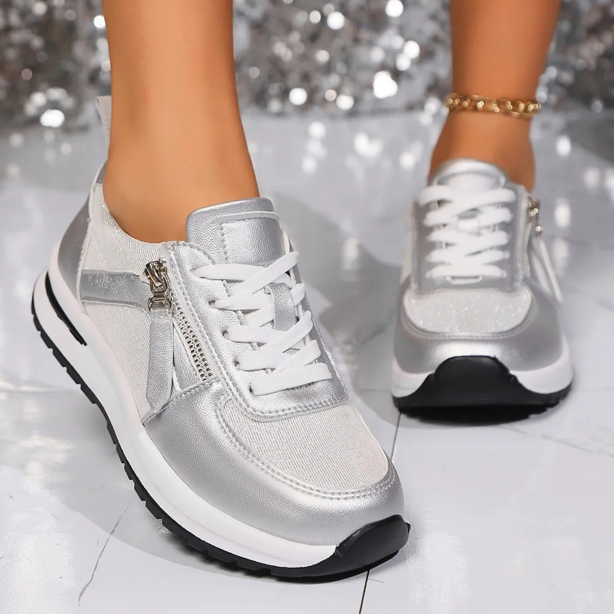 Women's flat lace-up pumps in solid colours with round toe and rubber sole