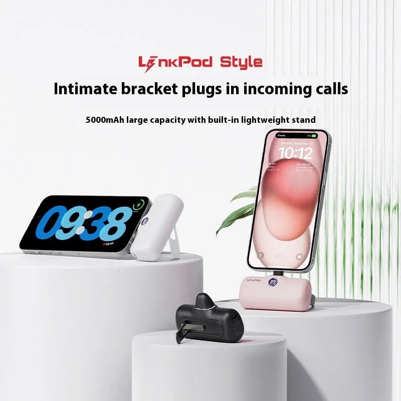 Capsule Power Bank 20W PD fast charging in black with built-in bracket
