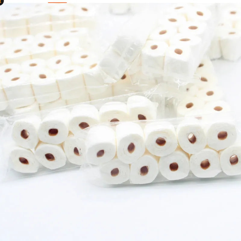 Miniature paper simulated tissue roll model measuring 30x15x80mm for children's dollhouse play