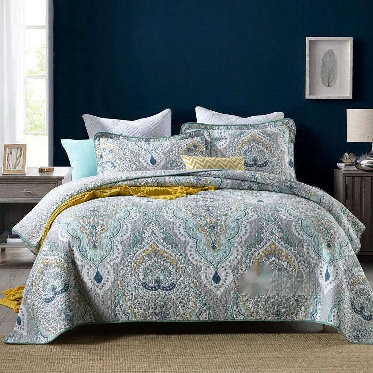 Quilted cotton bed cover three-piece set with decorative pattern on 1.5-1.8m bed
