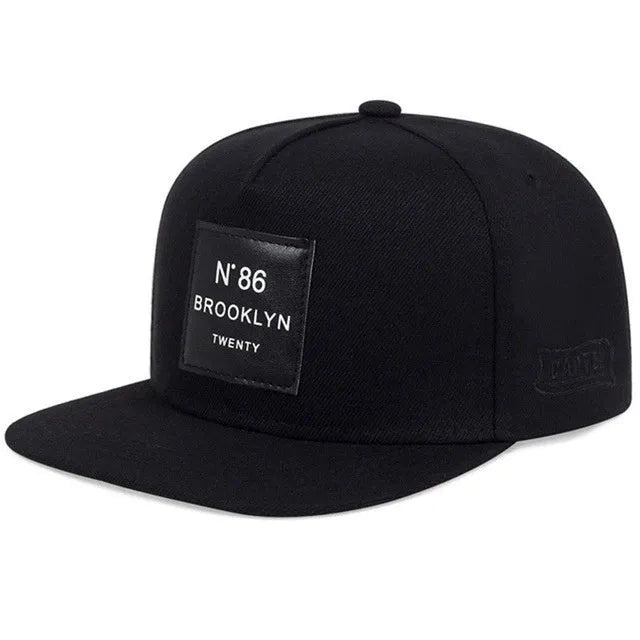 Adjustable baseball cap with Korean N86 letter design in black for sun protection