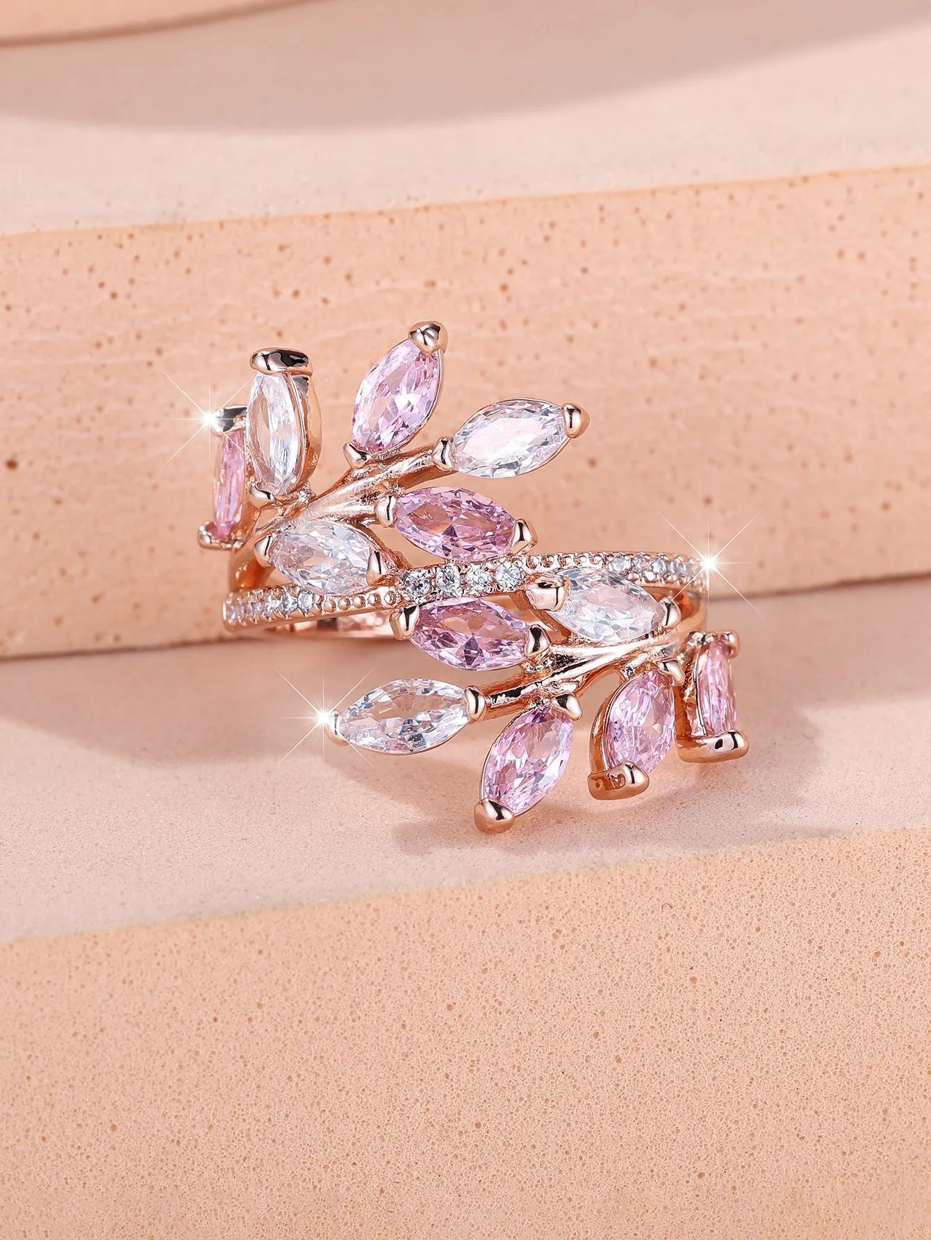 Adjustable horse eye zircon leaf fashion ring in rose gold and platinum plating options