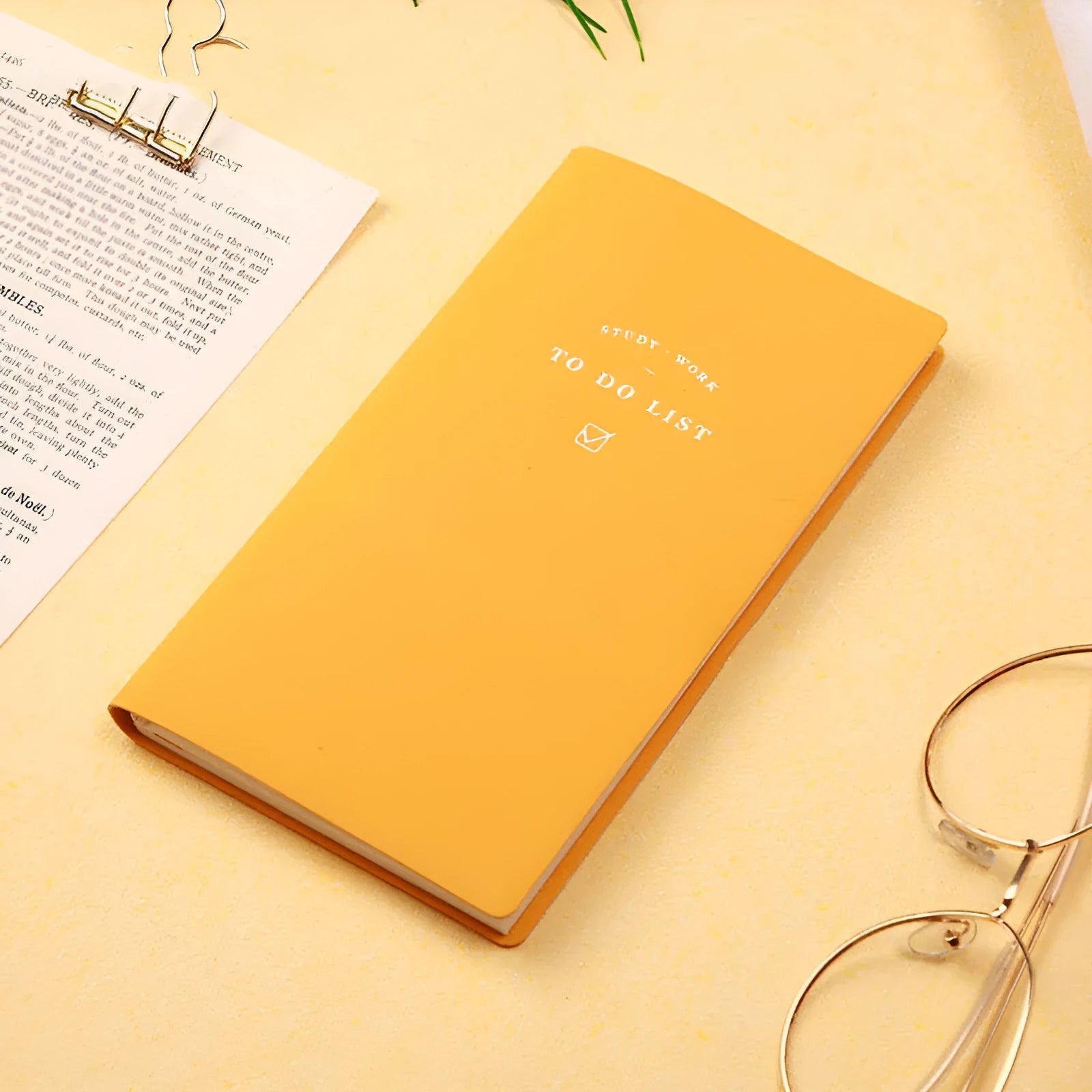 A 48K to-do list notebook with a PU cover in blue, showing its 96 pages of eye protection paper.