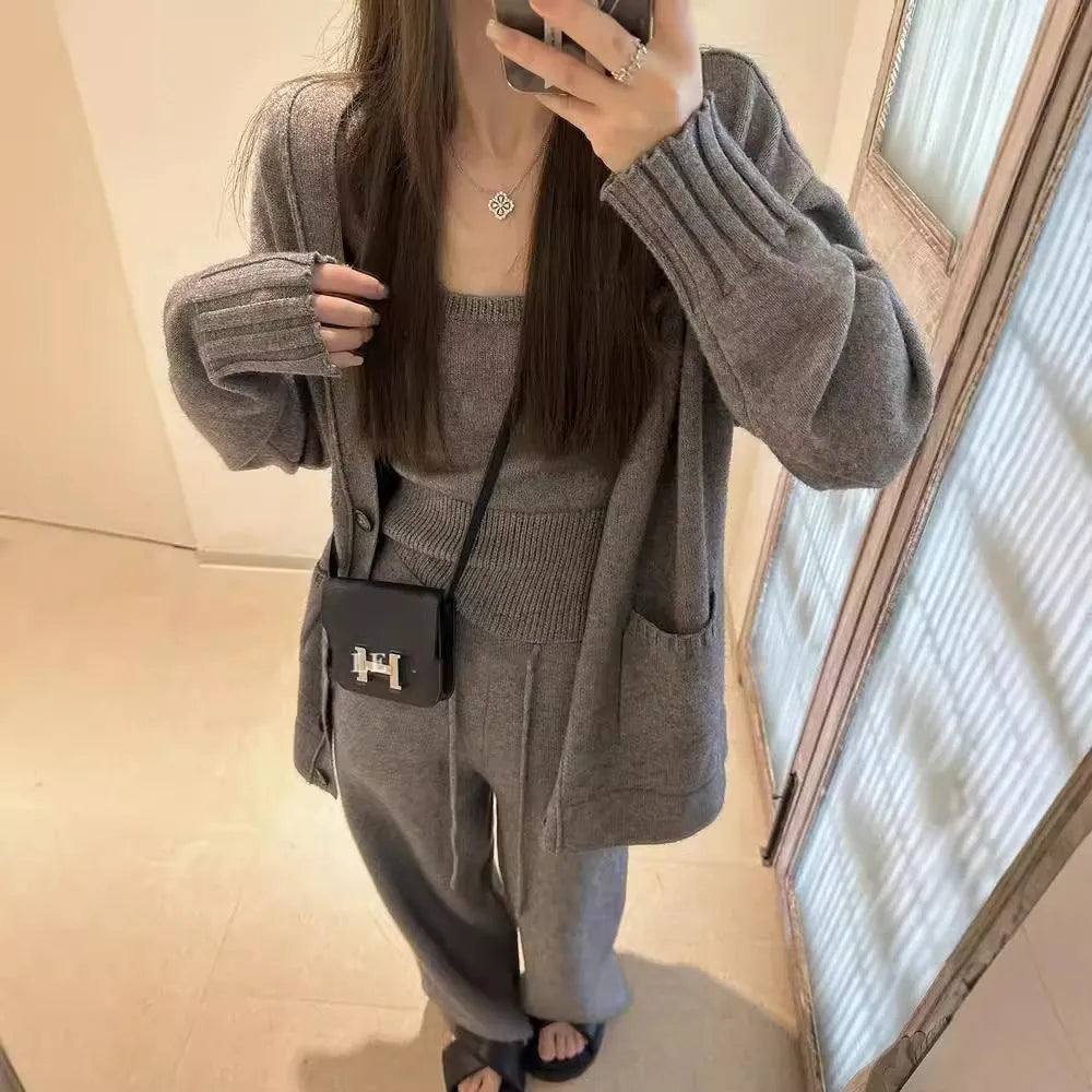 Women's knit cardigan suspender trousers three-piece set in wool blend fabric with loose Japanese Korean style