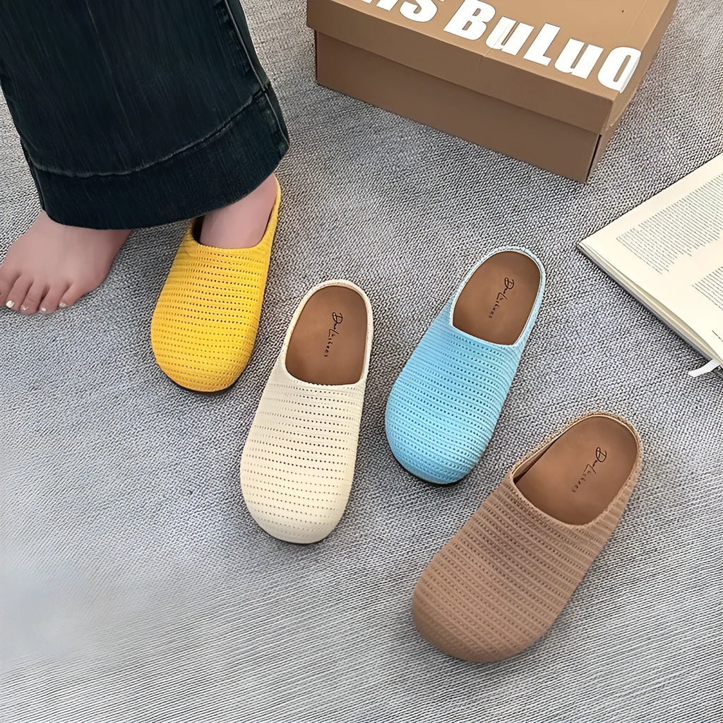 Women's non-slip baotou boken slippers in cloth with rubber sole, showing colour options and round toe design