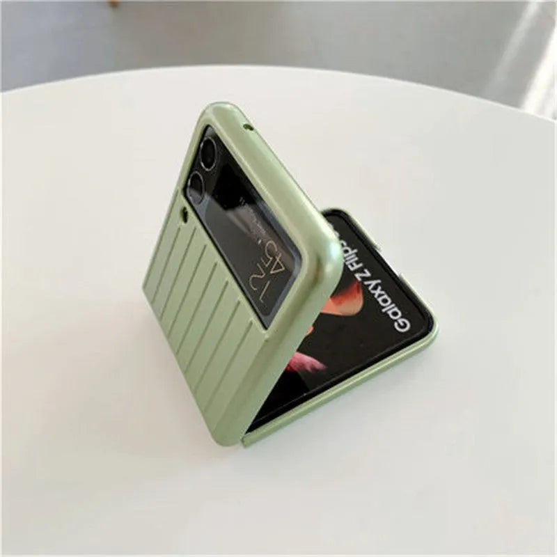 Ultra-thin folding screen trolley case for Samsung Z Flip3 in black, PC material flip cover