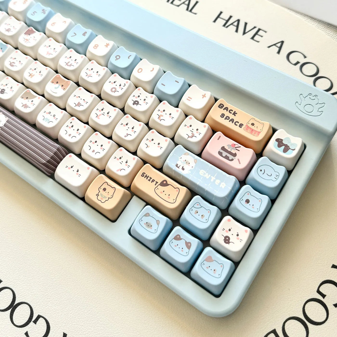 Sea Salt Cat themed PBT keycap set for mechanical keyboards with 26 keycaps and 7u supplement options