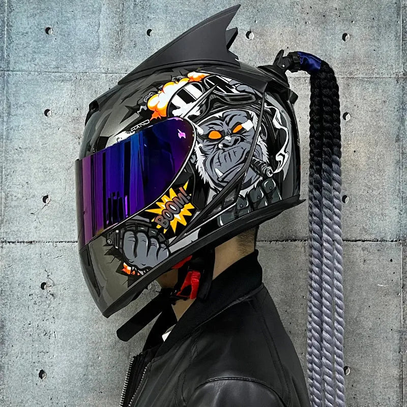 Couples motorcycle helmet full face design in ABS with graphic patterns
