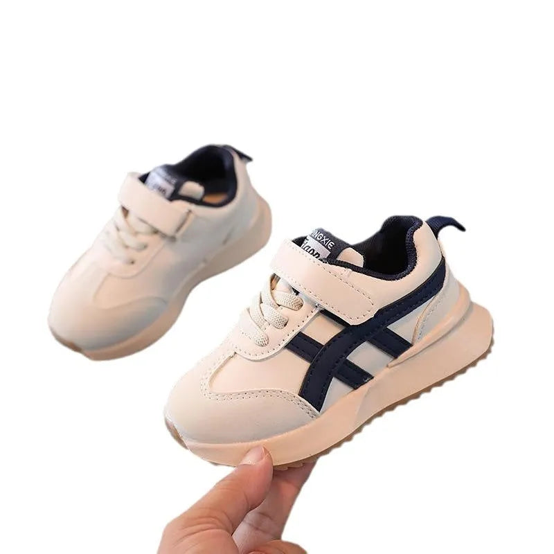 Children's white casual sneakers with Velcro strap and rubber sole