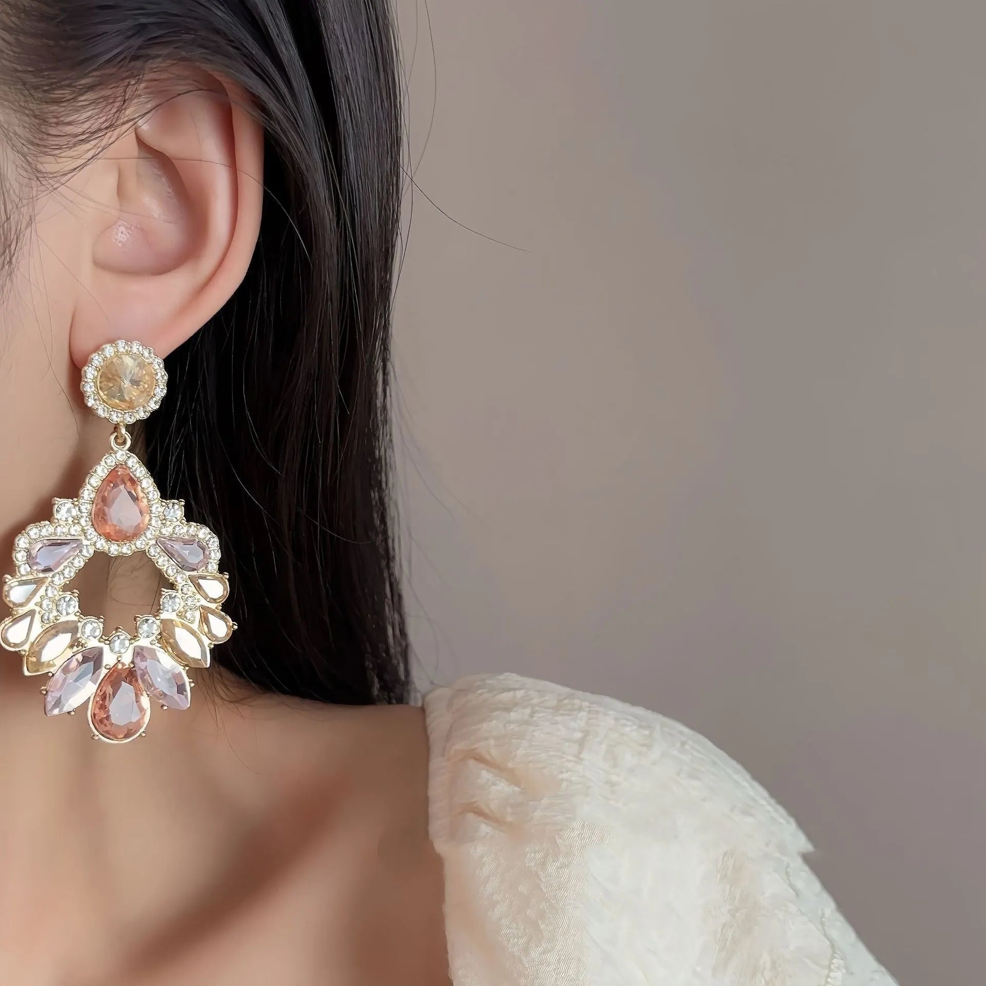 Geometric rhinestone earrings for women retro style dot mixed material alloy earrings