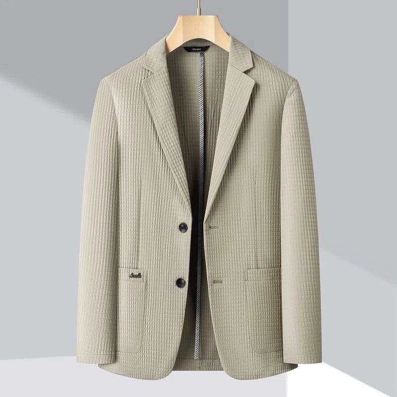 Seamless lightweight breathable nylon casual suit top in Diamond White, long sleeves, regular length, size 180