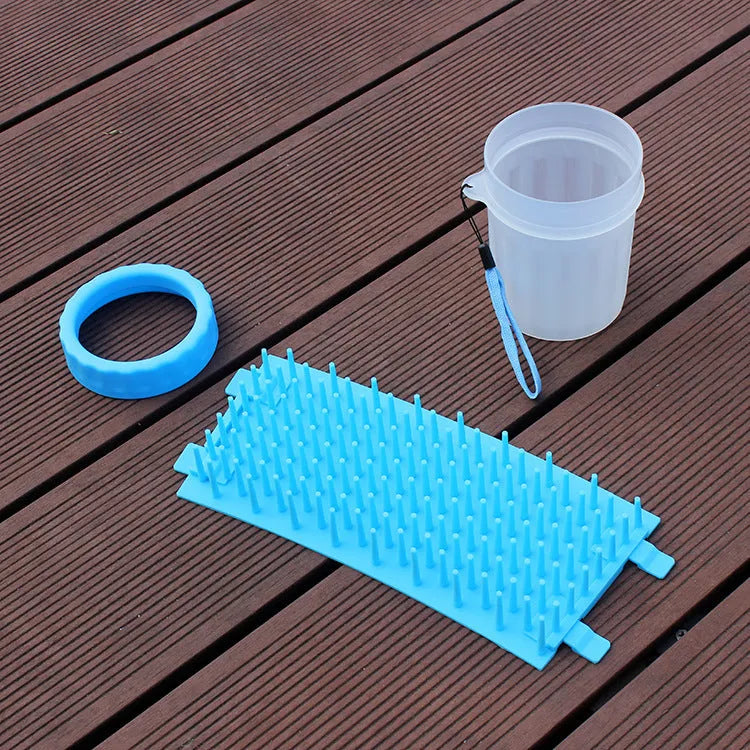 Blue silicone dog paw cleaning wash bucket for pet foot hygiene