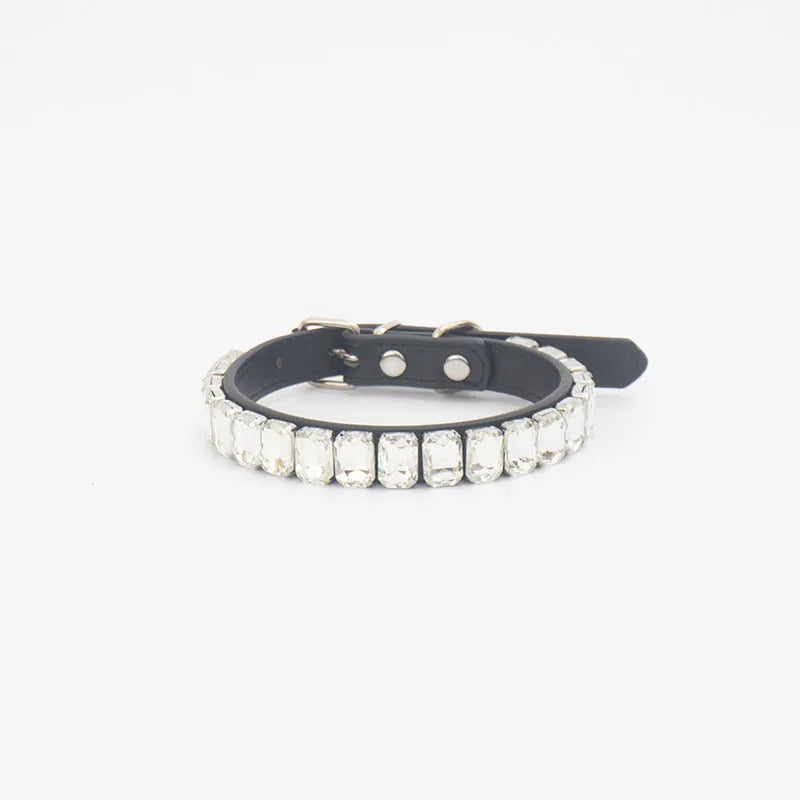PU pet collar in multiple colours with size options XS to XL for dogs and cats