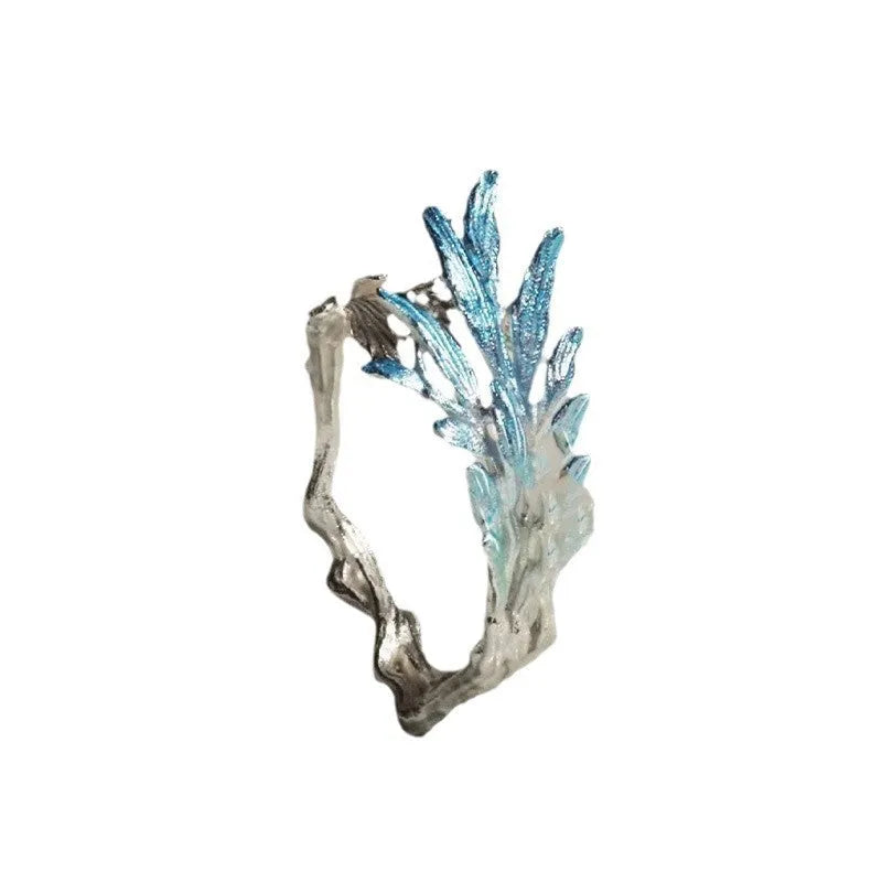 Adjustable alloy flower ring with leaf shape and open mouth design
