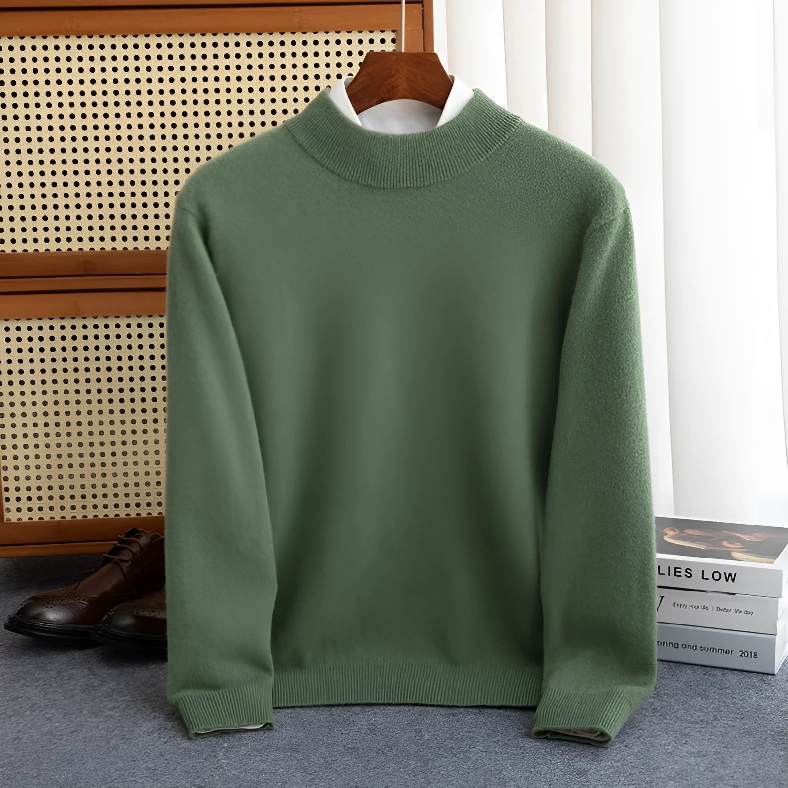Men's half-turtleneck wool sweater in loose winter business style with thick rough yarn knit