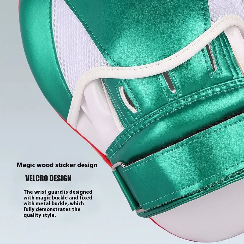 Vertical gold and green PU leather boxer sanda baffle target for martial arts training.