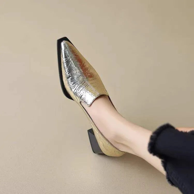 Women's crack pointed deep mouth high heels with kitten heel in black, side view