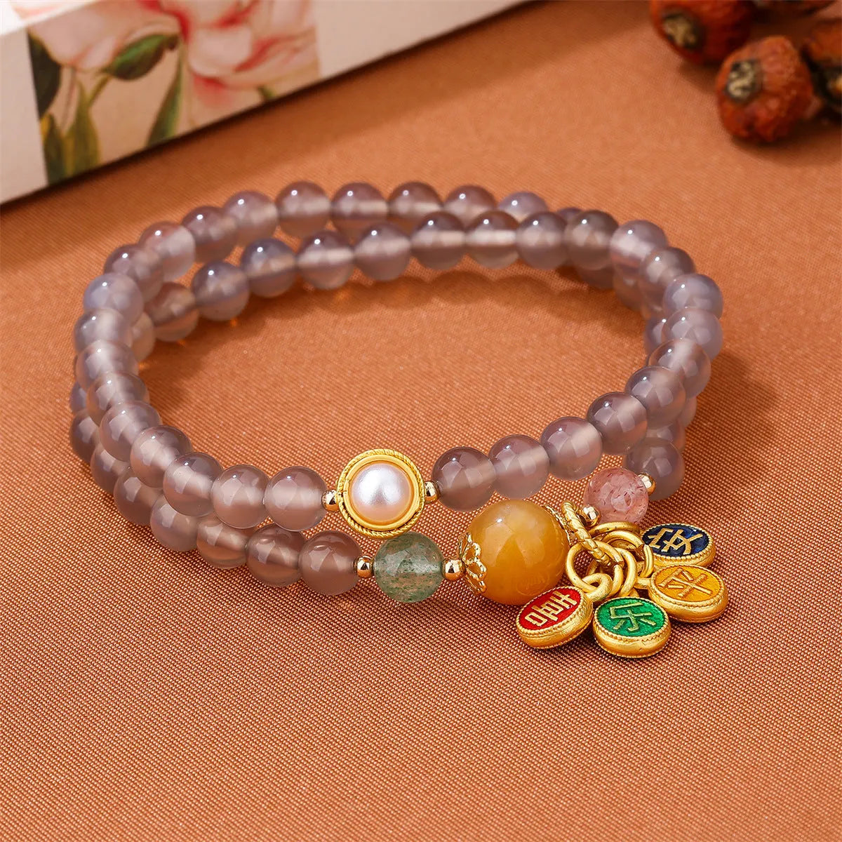 Natural gray agate bracelet with two-circle retro design for women.