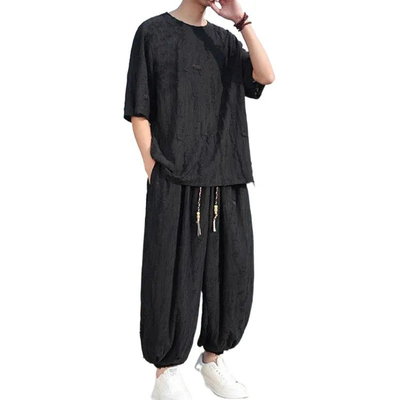 Men's thin knit summer suit with short sleeves and cropped trousers in black or grey