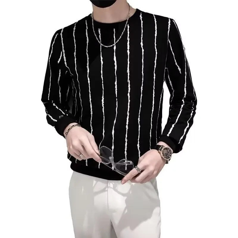 Niche men's round neck slim-fit corduroy sweater in black, pullover style