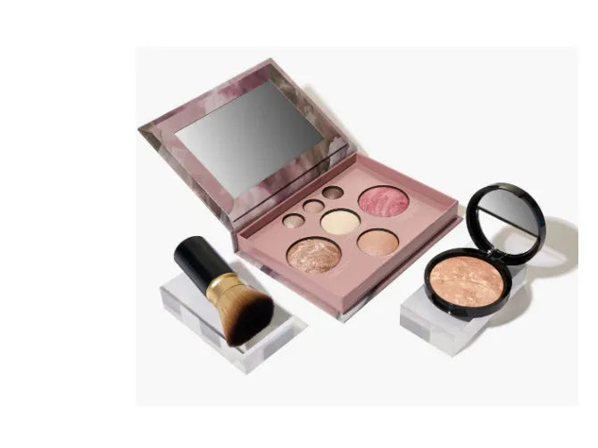 Lightweight 195-gram three-piece makeup organiser tray for cosmetics and jewellery.
