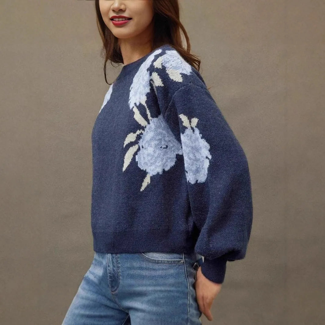 Women's loose casual flower jacquard pullover in sapphire blue with plant pattern
