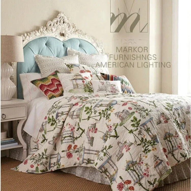 Cream white ceramic table lamp with fabric lampshade in American country style