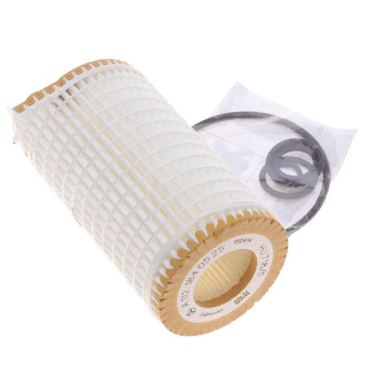 HU718 5X model oil filter with wire wound element for lubricating oil systems.