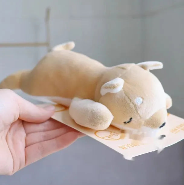 Bite-resistant plush dog toy with handle in a small Shiba Inu shape measuring 23cm