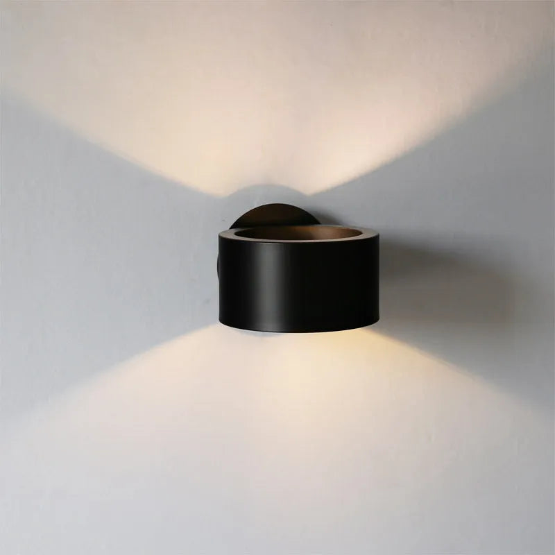 Modern simple iron wall lamp with copper gold finish, 15cm diameter, 8cm height