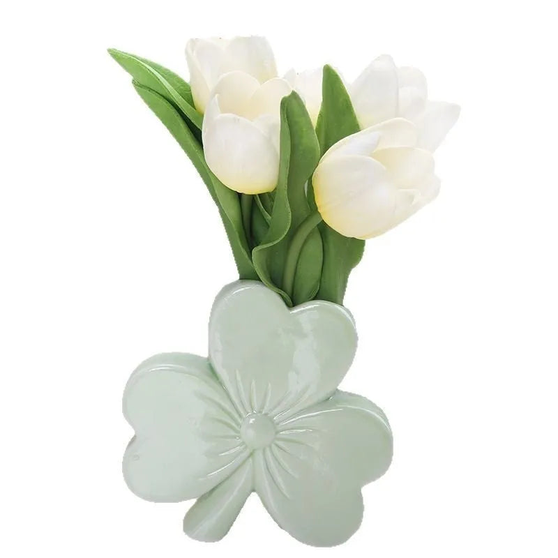 European-style white porcelain ceramic vase in light green, pink, red, or white colour for desktop flowers.
