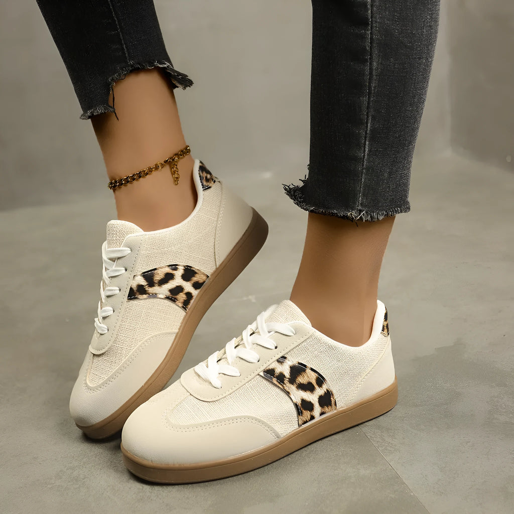 Women's round toe lace-up vintage leopard print canvas training shoes low top casual sneakers